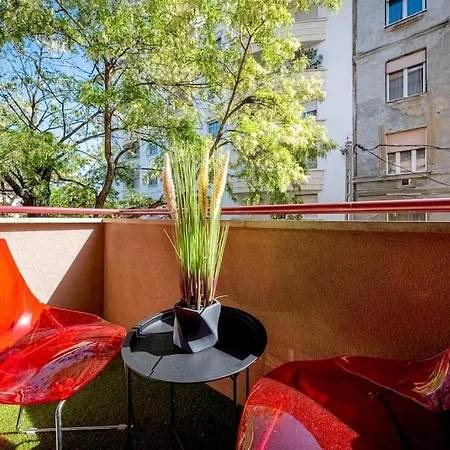 Stadium - Free Parking *